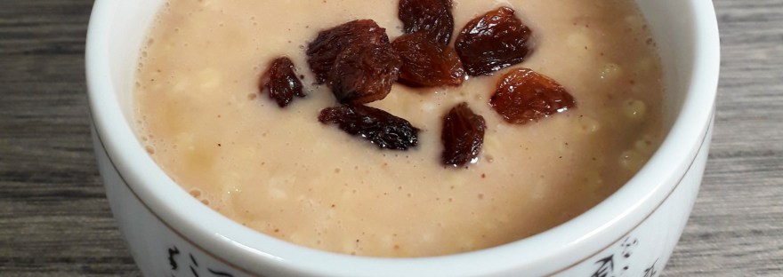 Pindakaaspap met appel, kaneel en gierst - verwarmende ontbijtpap voor kleuters - glutenvrij en koemelkvrij